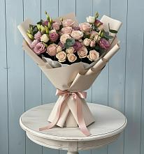 Букет цветов из:  Розы и Лизиантусы во Фрязино
