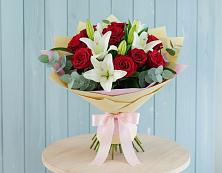 Букет цветов из:  Лилии и Розы во Фрязино