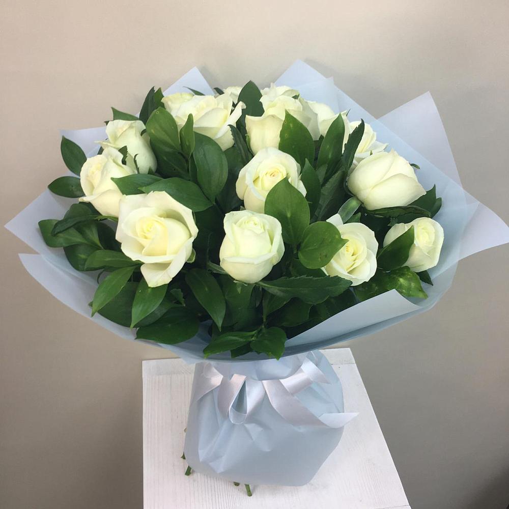 Букет 15 Белых роз Проуд во Фрязино