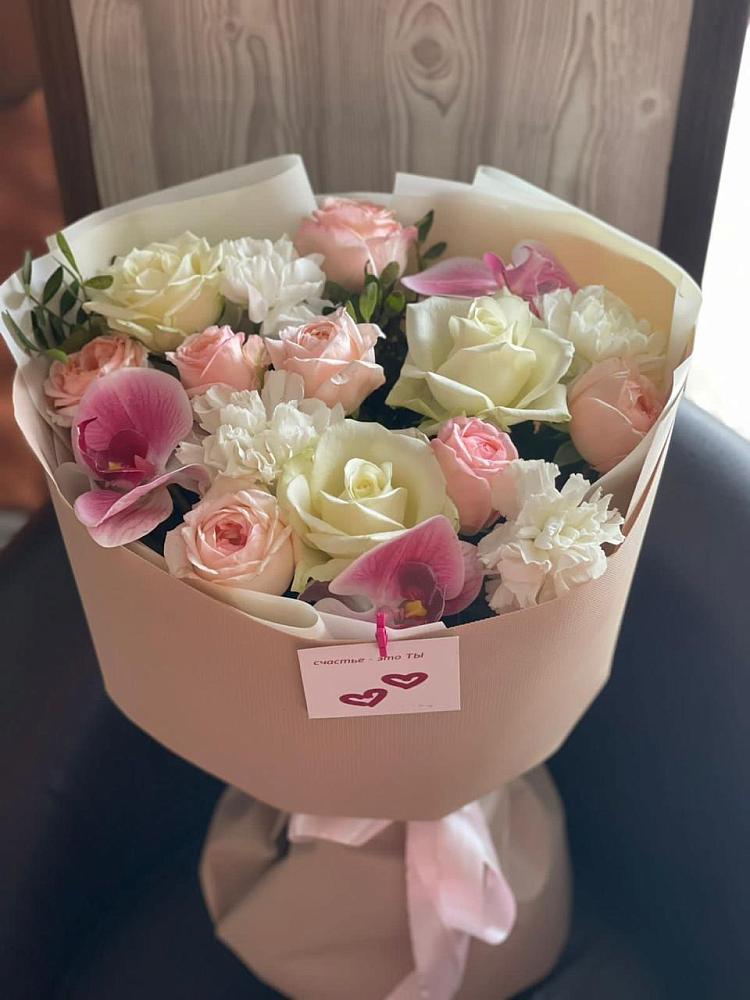 Букет цветов из: Орхидеи, Розы и Гвоздики во Фрязино