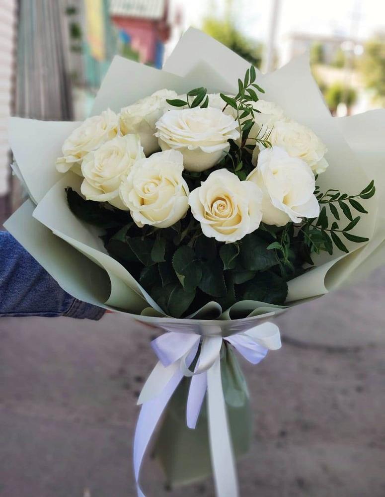 Букет Белые розы Проуд во Фрязино