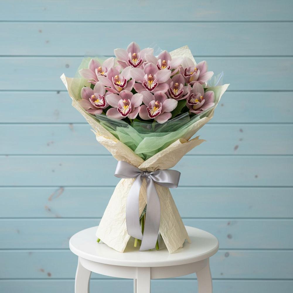 Букет цветов из: Орхидеи и Розы во Фрязино