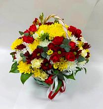 Цветочная композиция из Хризантемы и Розы в корзине во Фрязино