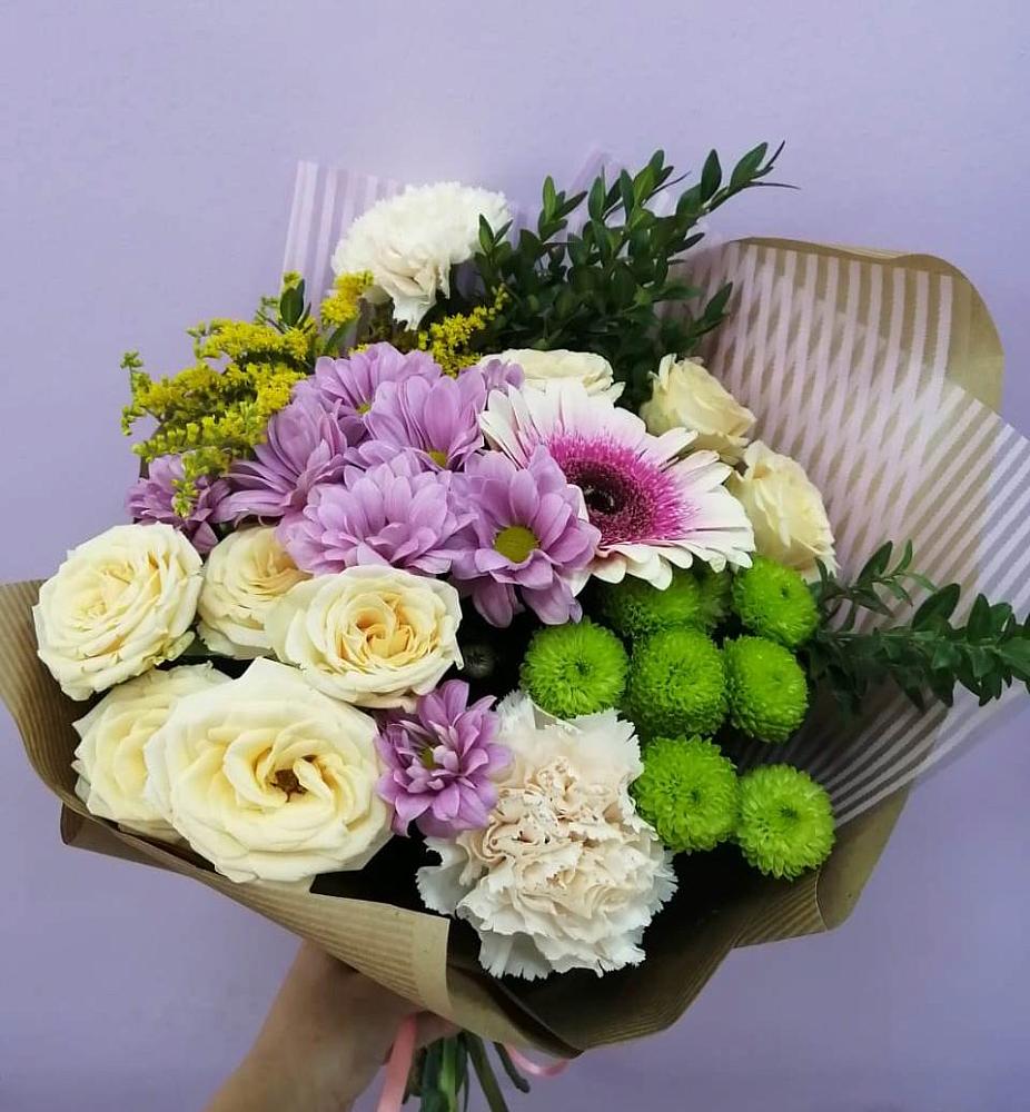 Букет цветов из: Хризантемы, Розы, Гвоздики и Герберы во Фрязино