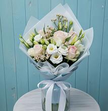Букет цветов из:  Розы и Лизиантусы во Фрязино