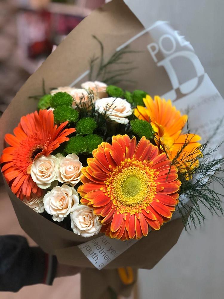 Букет цветов из: Герберы, Хризантемы и Розы во Фрязино