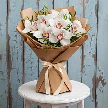 Букет цветов из:  Орхидеи и Розы во Фрязино